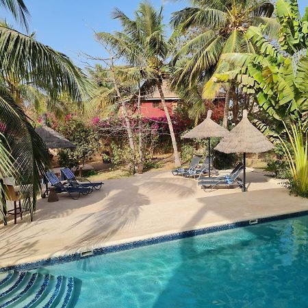 Le Souimanga Bleu Saly Bed & Breakfast Exterior photo